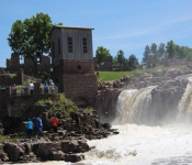 2016 05 29 SiousFalls Falls 056